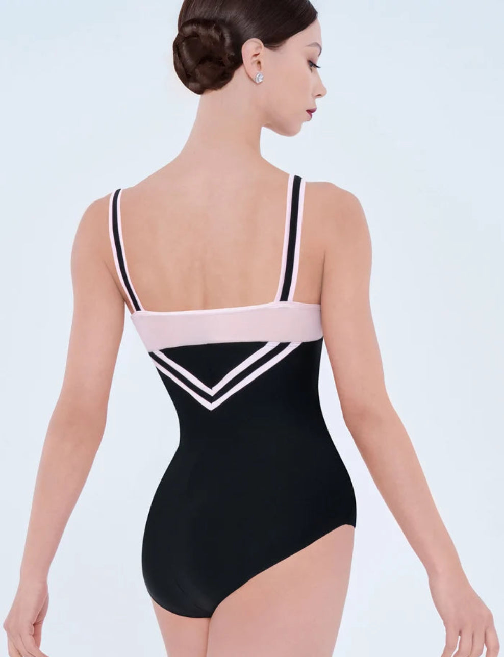 Margot, Wear Moi