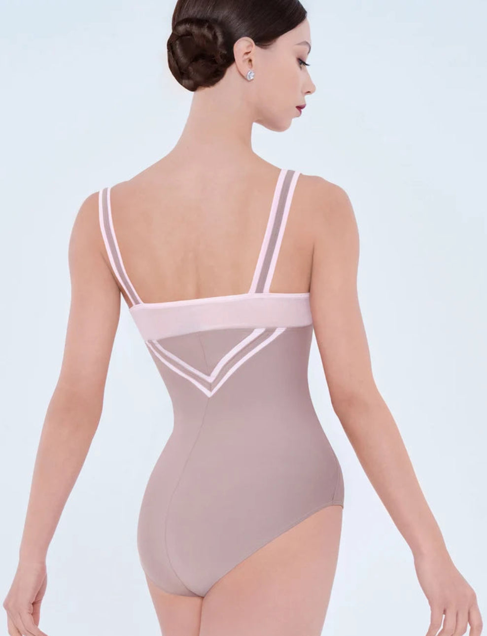 Margot, Wear Moi